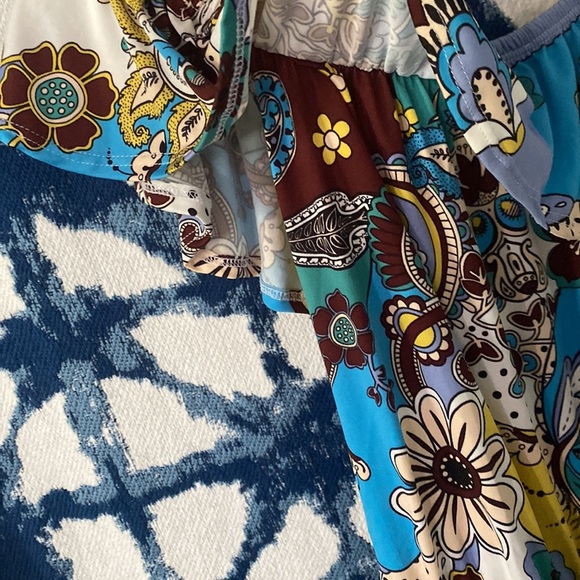 Hybrid and company Large elegant off shoulder shorts romper - Picture 13 of 16